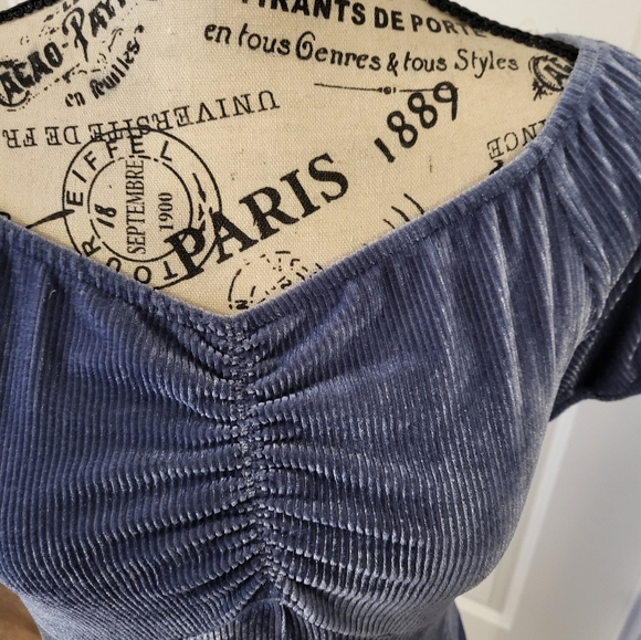 Dress - Picture 2 of 6